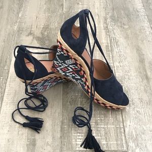 Cabi Isla Wedge Size 8 New in Box